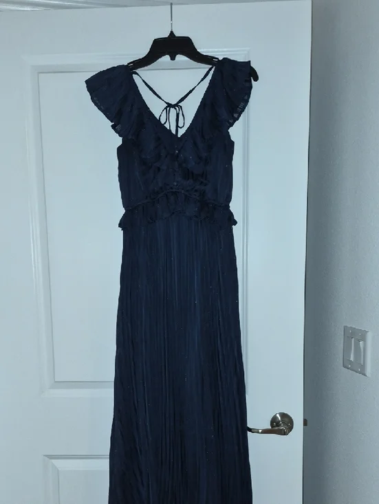 Adelyn Rae Navy Ruffled V‑Neck Pleated Maxi Dress - Picture 5 of 12